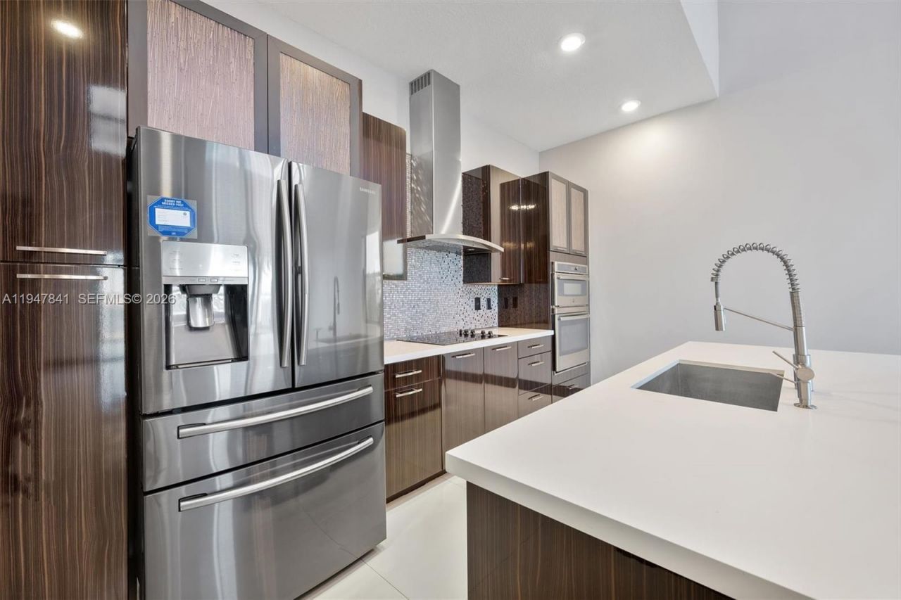 15722 NW 88th Ave , Miami Lakes, FL 33018 Photo