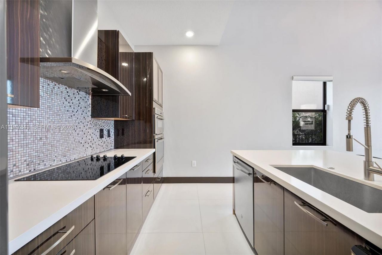 15722 NW 88th Ave , Miami Lakes, FL 33018 Photo