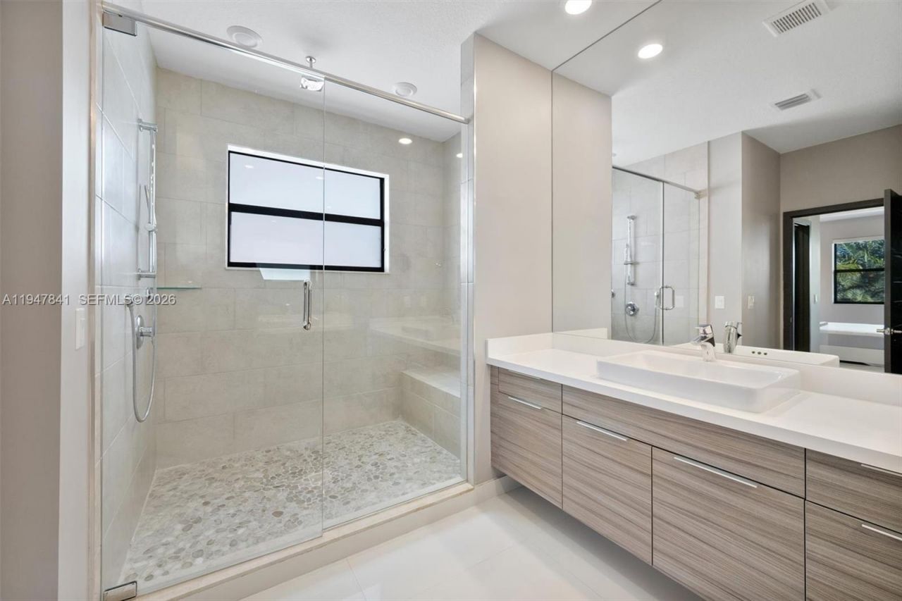 15722 NW 88th Ave , Miami Lakes, FL 33018 Photo