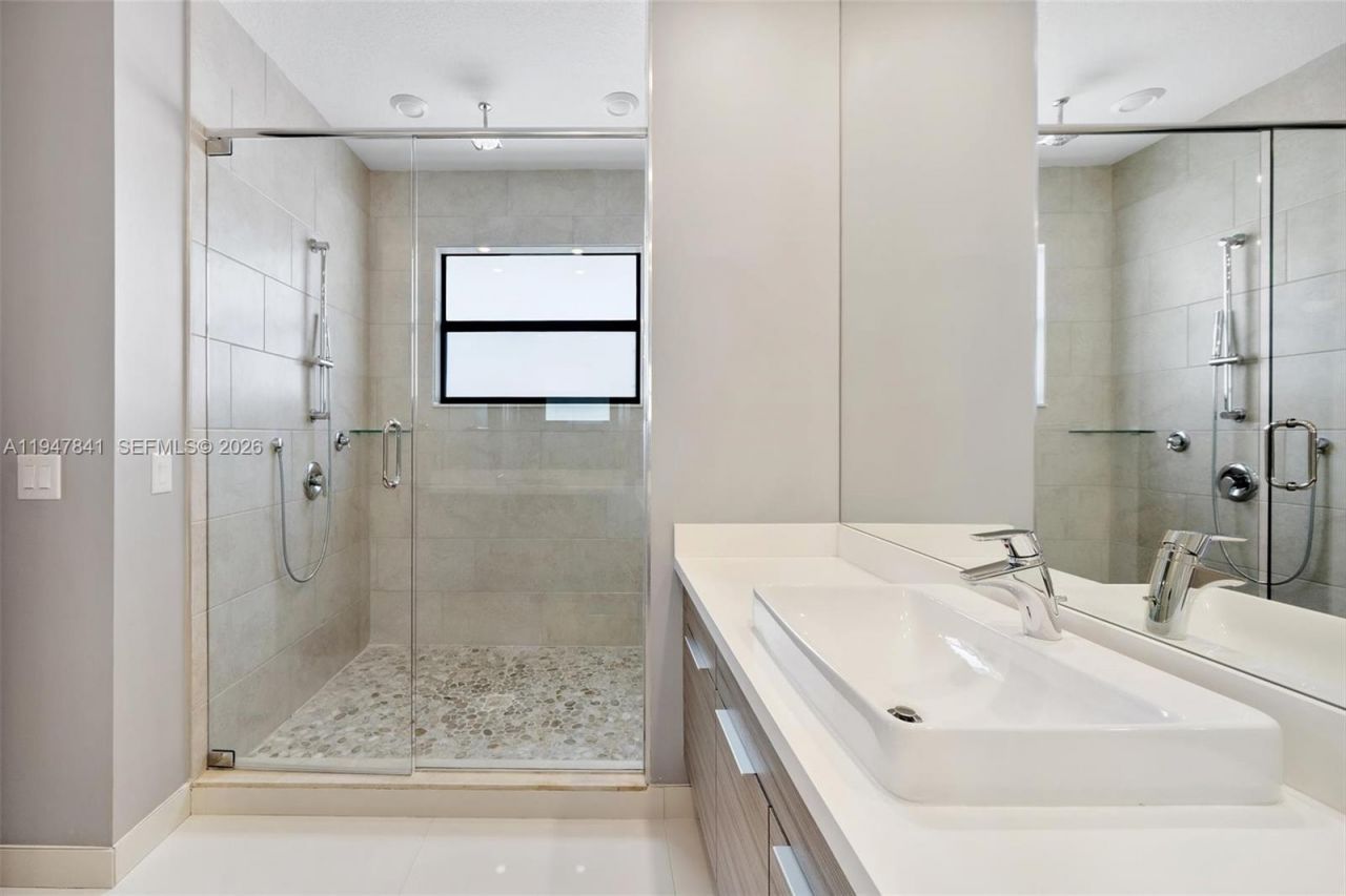 15722 NW 88th Ave , Miami Lakes, FL 33018 Photo