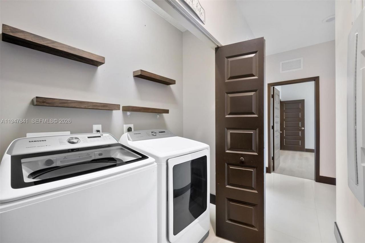 15722 NW 88th Ave , Miami Lakes, FL 33018 Photo