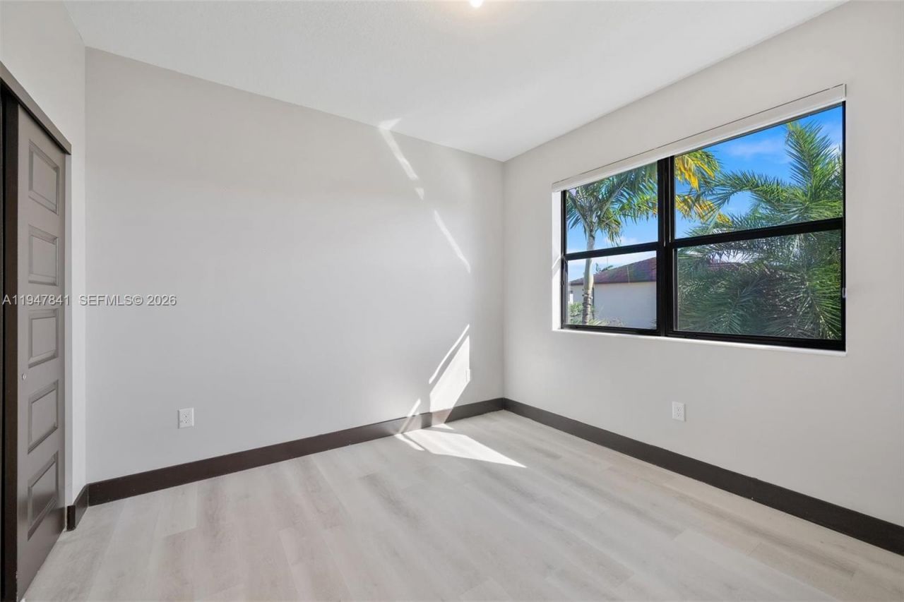 15722 NW 88th Ave , Miami Lakes, FL 33018 Photo