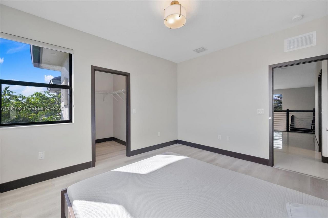 15722 NW 88th Ave , Miami Lakes, FL 33018 Photo