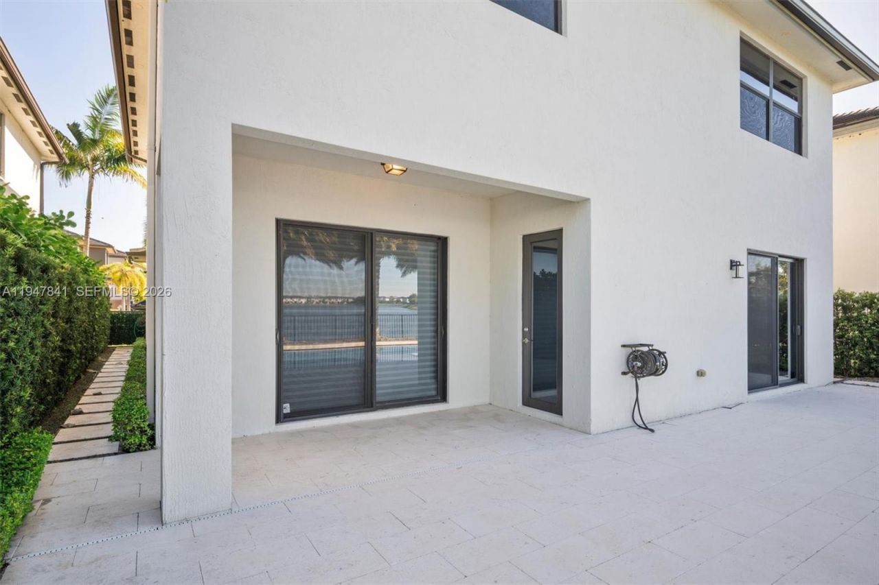 15722 NW 88th Ave , Miami Lakes, FL 33018 Photo