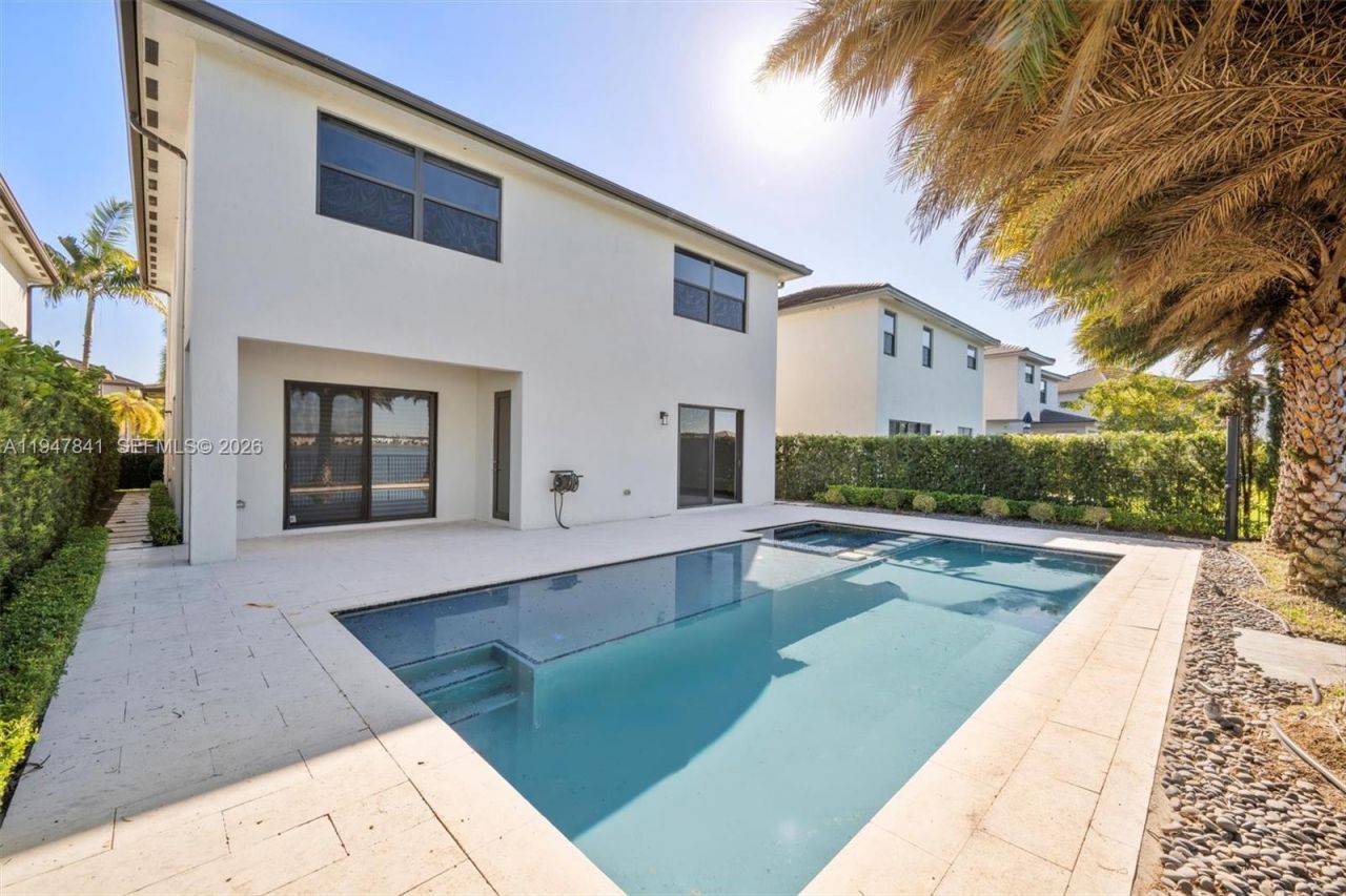 15722 NW 88th Ave , Miami Lakes, FL 33018 Photo