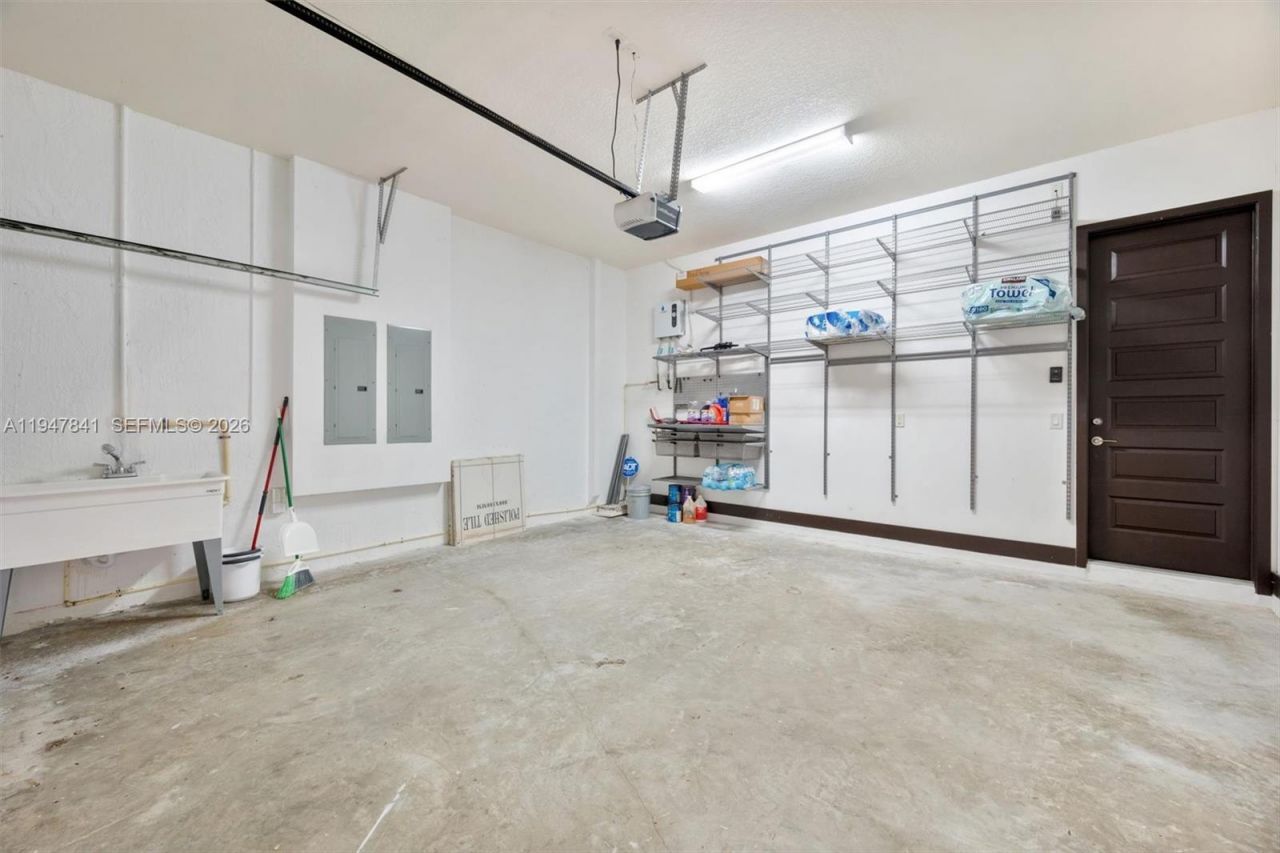 15722 NW 88th Ave , Miami Lakes, FL 33018 Photo