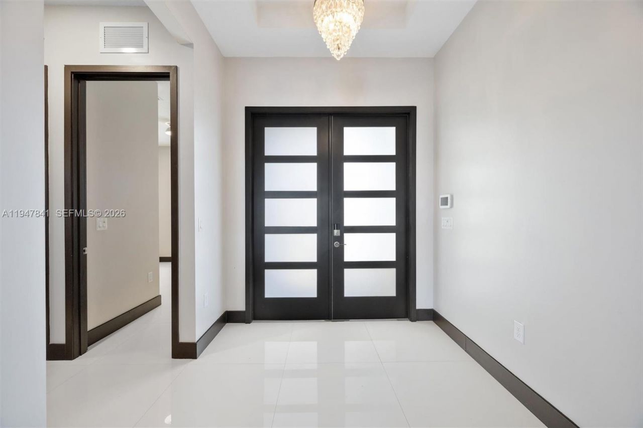 15722 NW 88th Ave , Miami Lakes, FL 33018 Photo