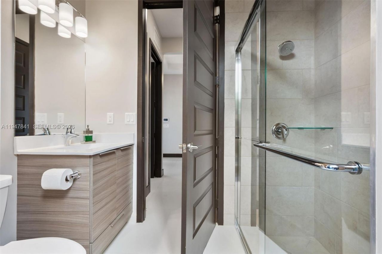 15722 NW 88th Ave , Miami Lakes, FL 33018 Photo