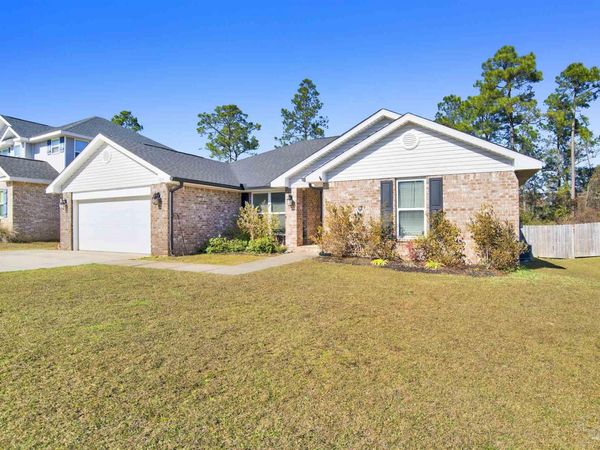 3236 Margaret Olivia Dr, Cantonment, FL 32533