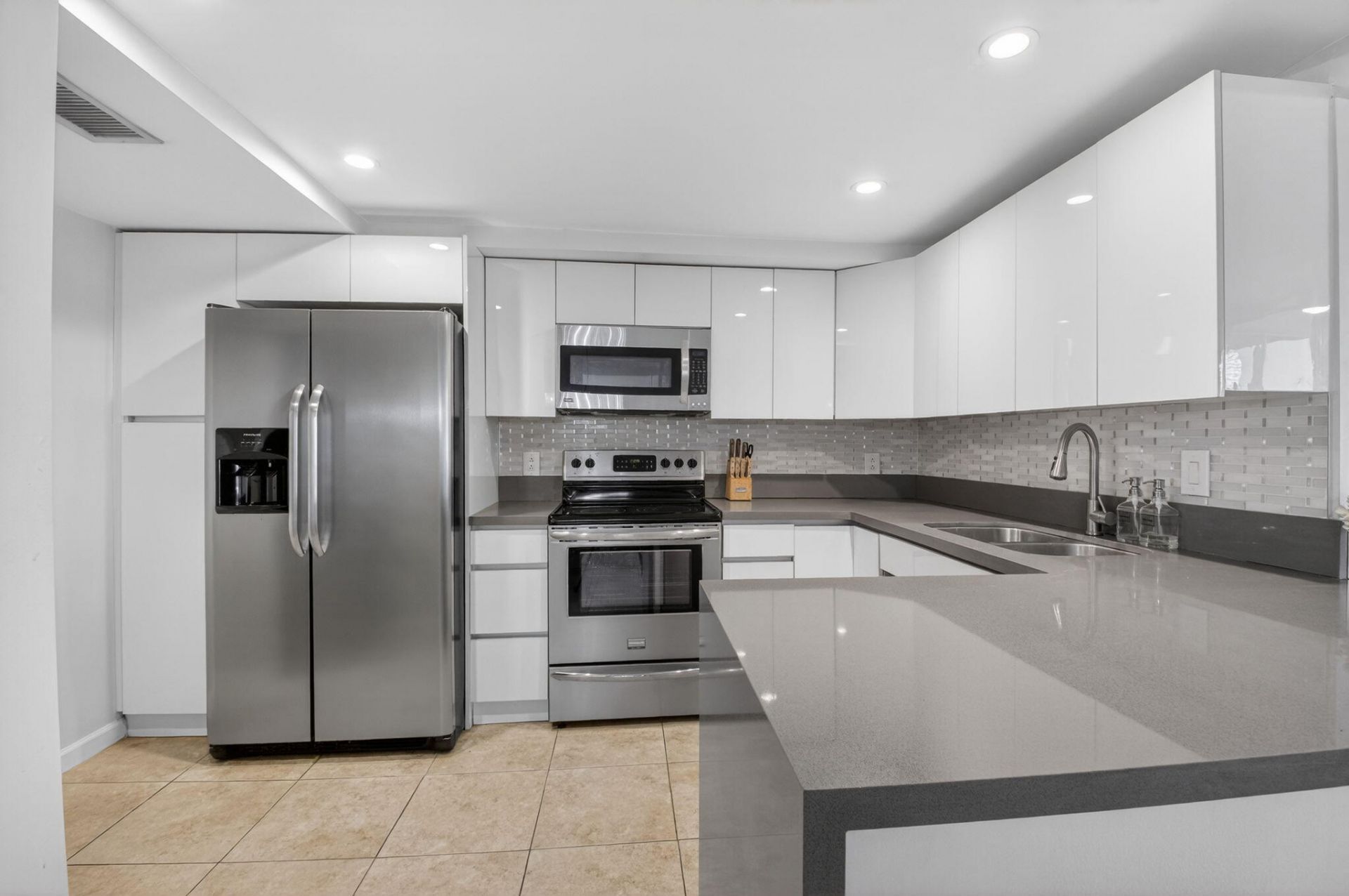 5280 NW 2nd Ave, Unit Ph-17, Boca Raton, FL 33487 Photo