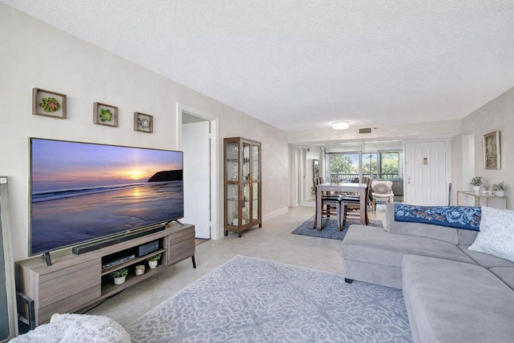 5260 NW 2nd Avenue, Unit 307, Boca Raton, FL 33487 Photo