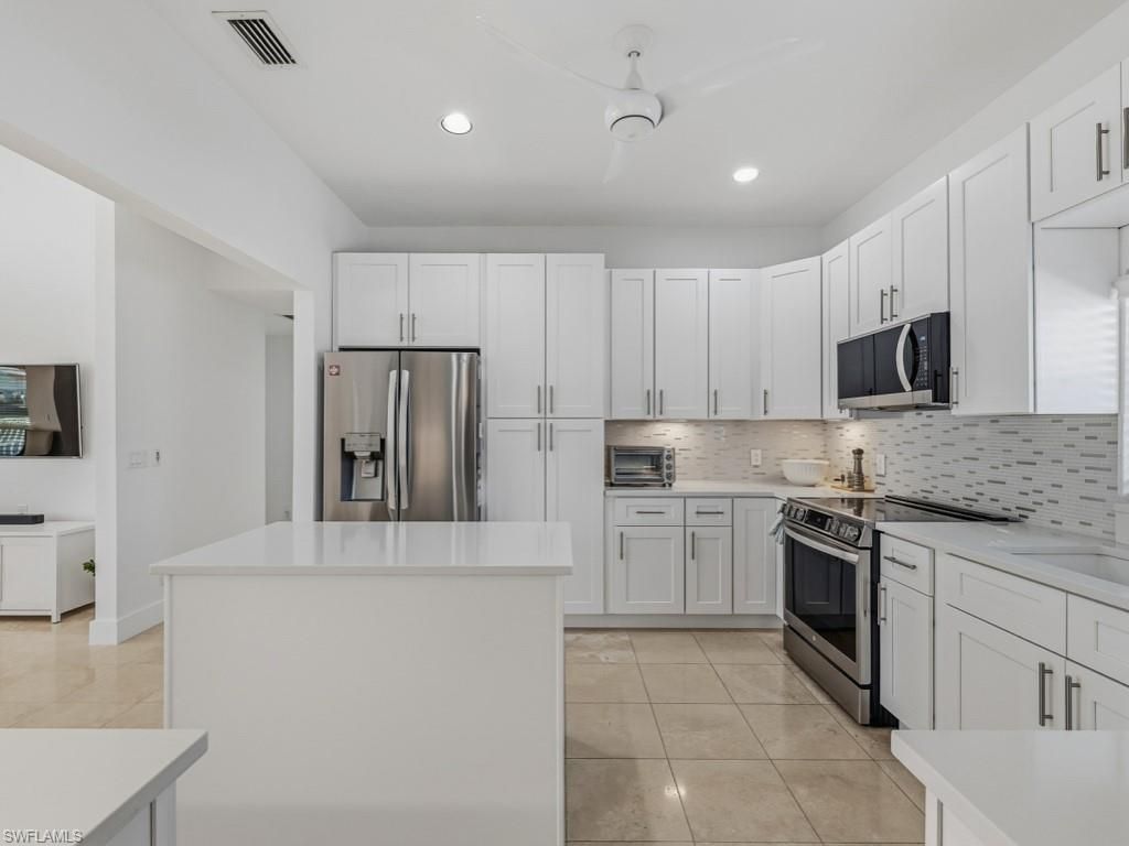 396 Conners Ave, Naples, FL 34108 Photo