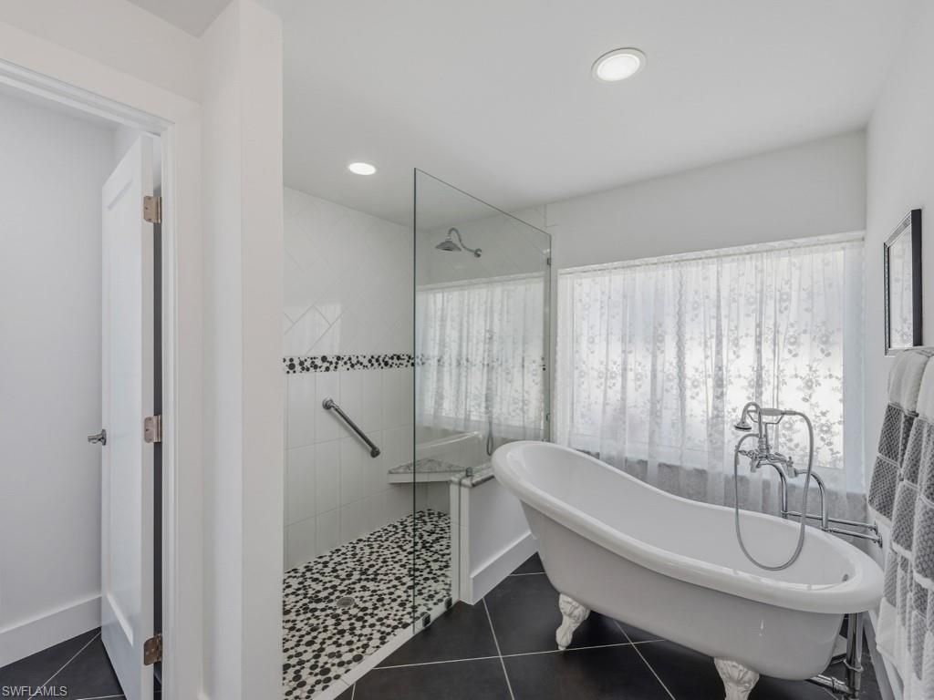 396 Conners Ave, Naples, FL 34108 Photo