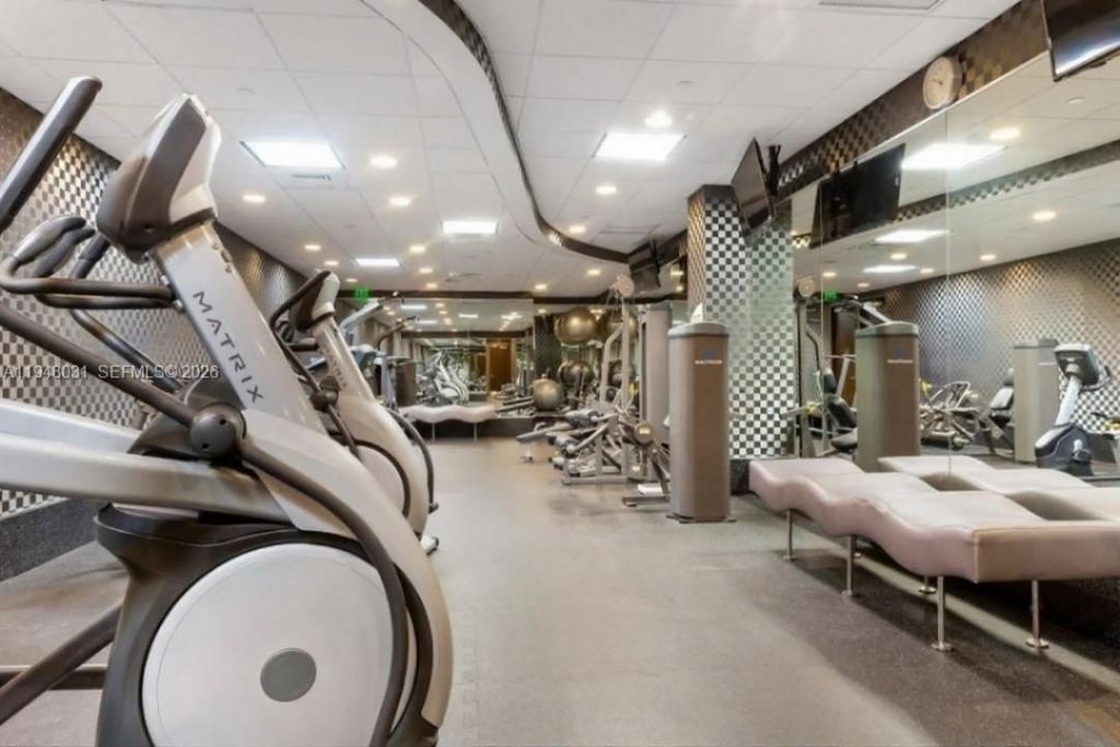 9401 Collins Ave, Unit 401, Surfside, FL 33154 Photo