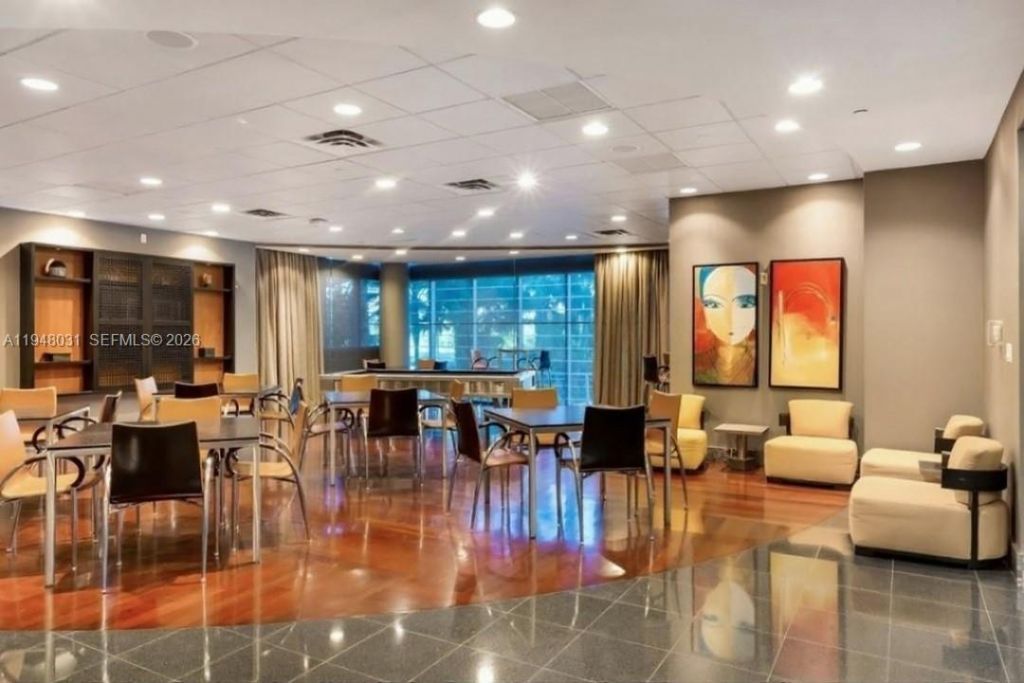 9401 Collins Ave, Unit 401, Surfside, FL 33154 Photo