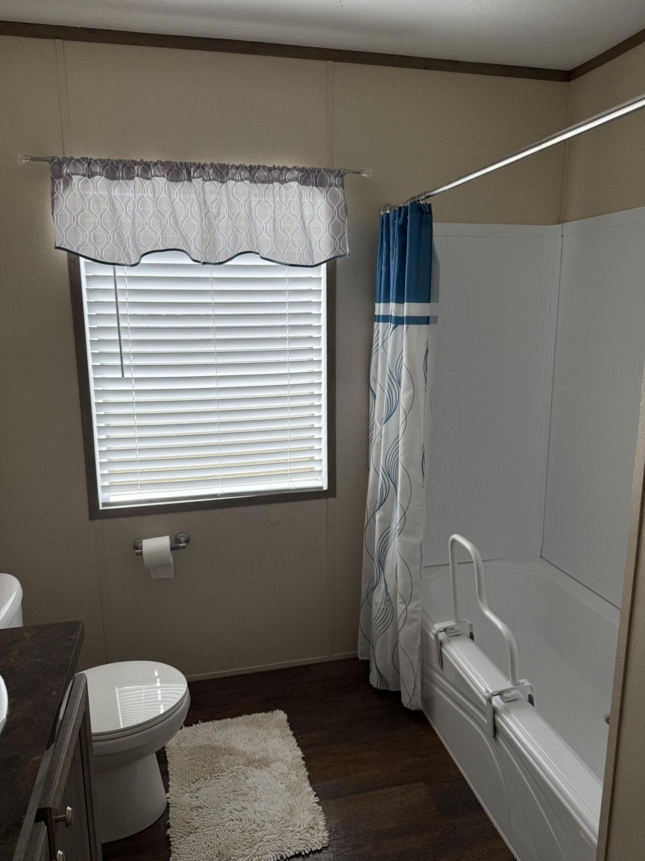 6204 Badham Drive Photo 14