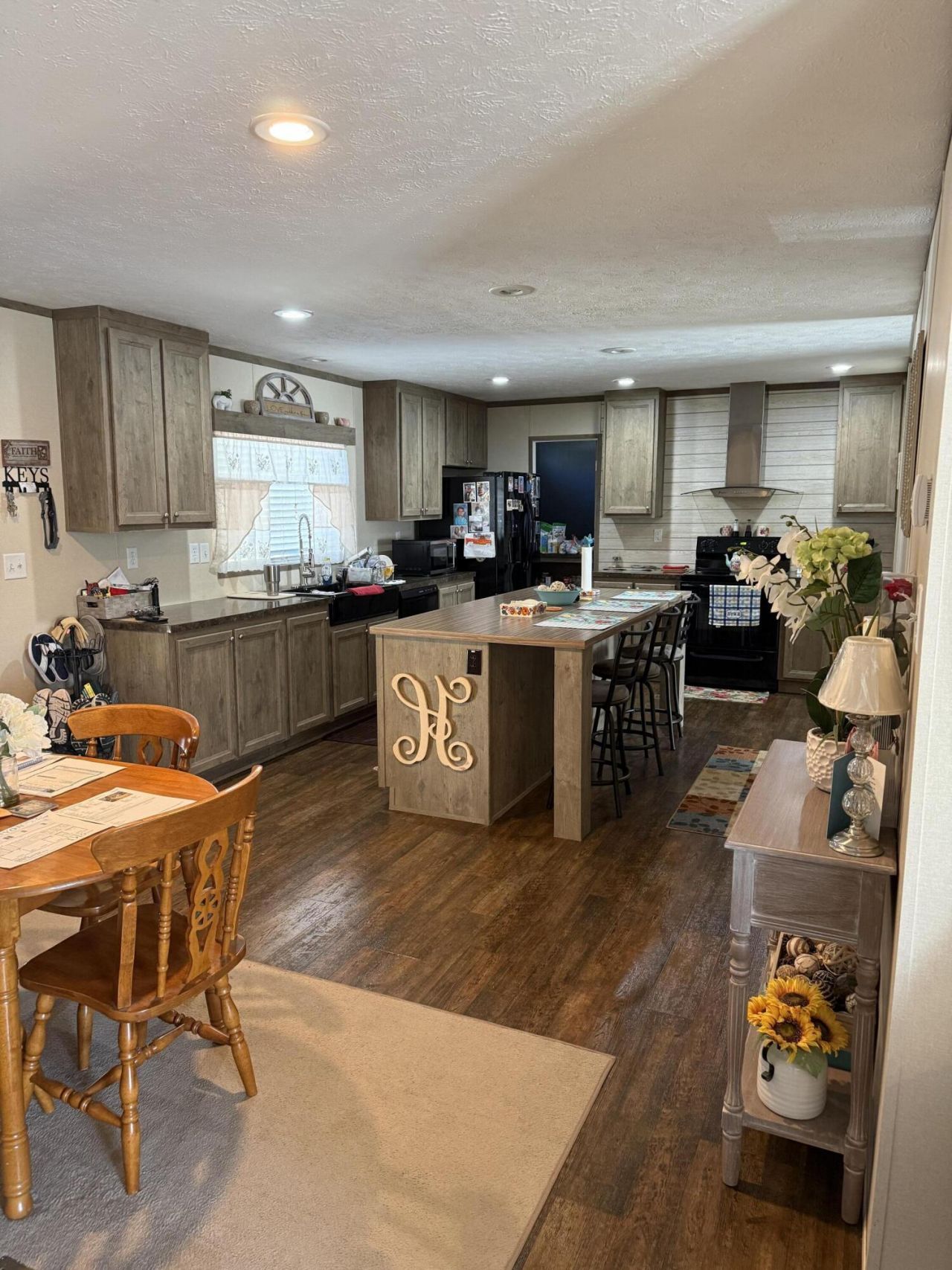 6204 Badham Drive Photo 5