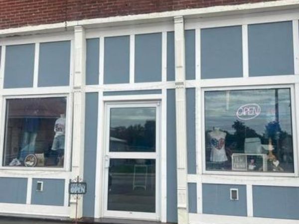 216 Main, Ava, IL 62907