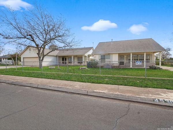 4530 Winneway, San Antonio, TX 78222