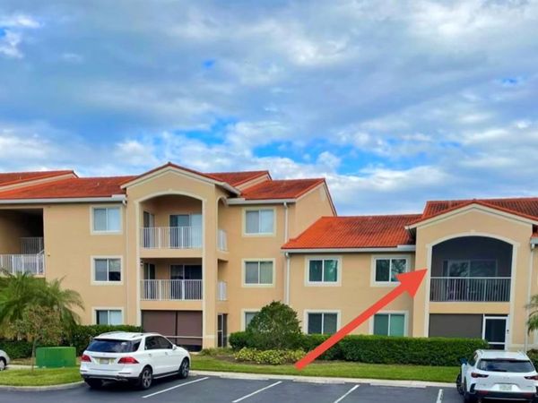 1610 N 42ND CIRCLE, Unit 211, VERO BEACH, FL 32967