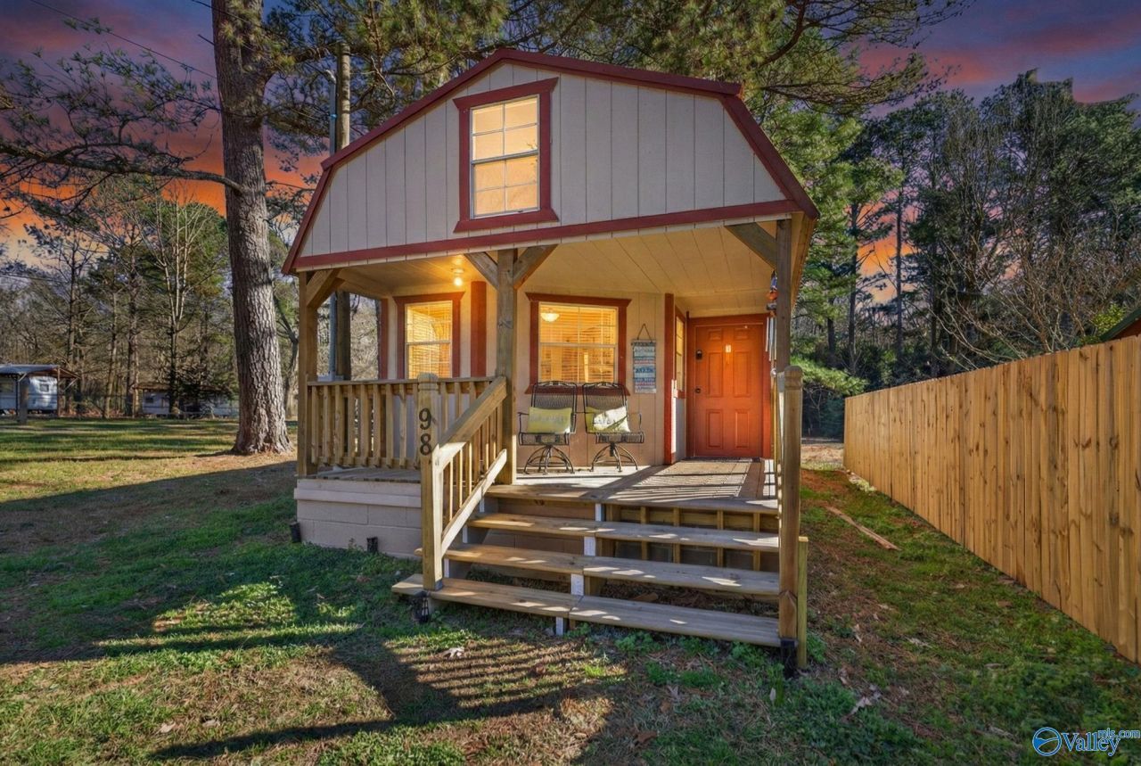98 View Drive, Scottsboro, AL 35769 Main Photo