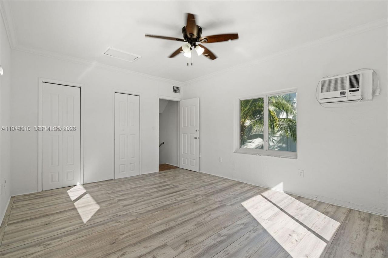 1510 S Treasure Dr, North Bay Village, FL 33141 Photo