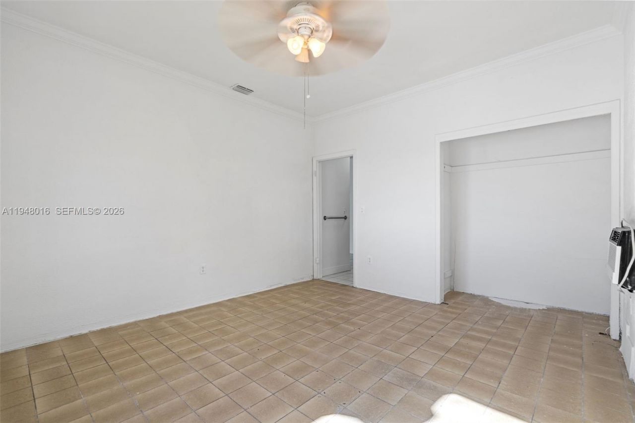 1510 S Treasure Dr, North Bay Village, FL 33141 Photo