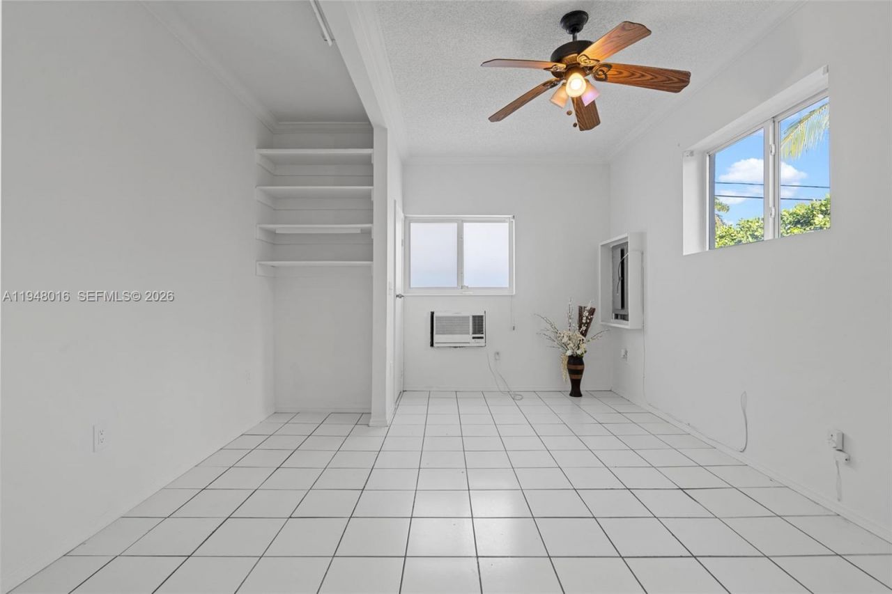 1510 S Treasure Dr, North Bay Village, FL 33141 Photo