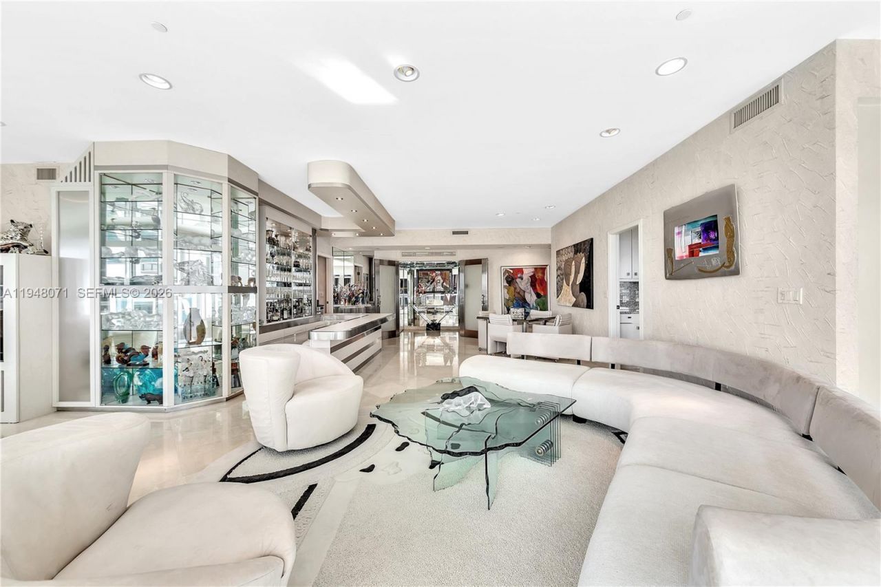 10101 Collins Ave, Unit 11D + caba, Bal Harbour, FL 33154 Photo
