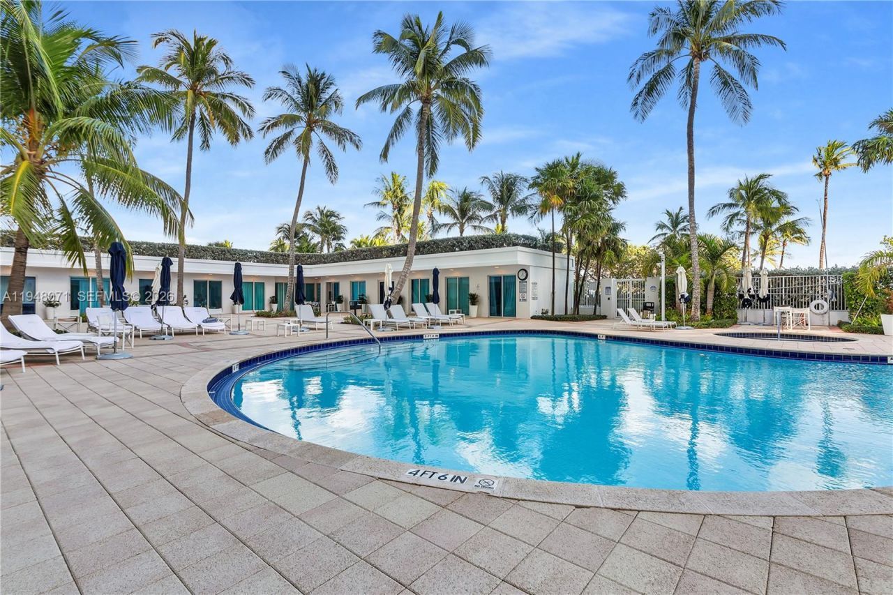 10101 Collins Ave, Unit 11D + caba, Bal Harbour, FL 33154 Photo