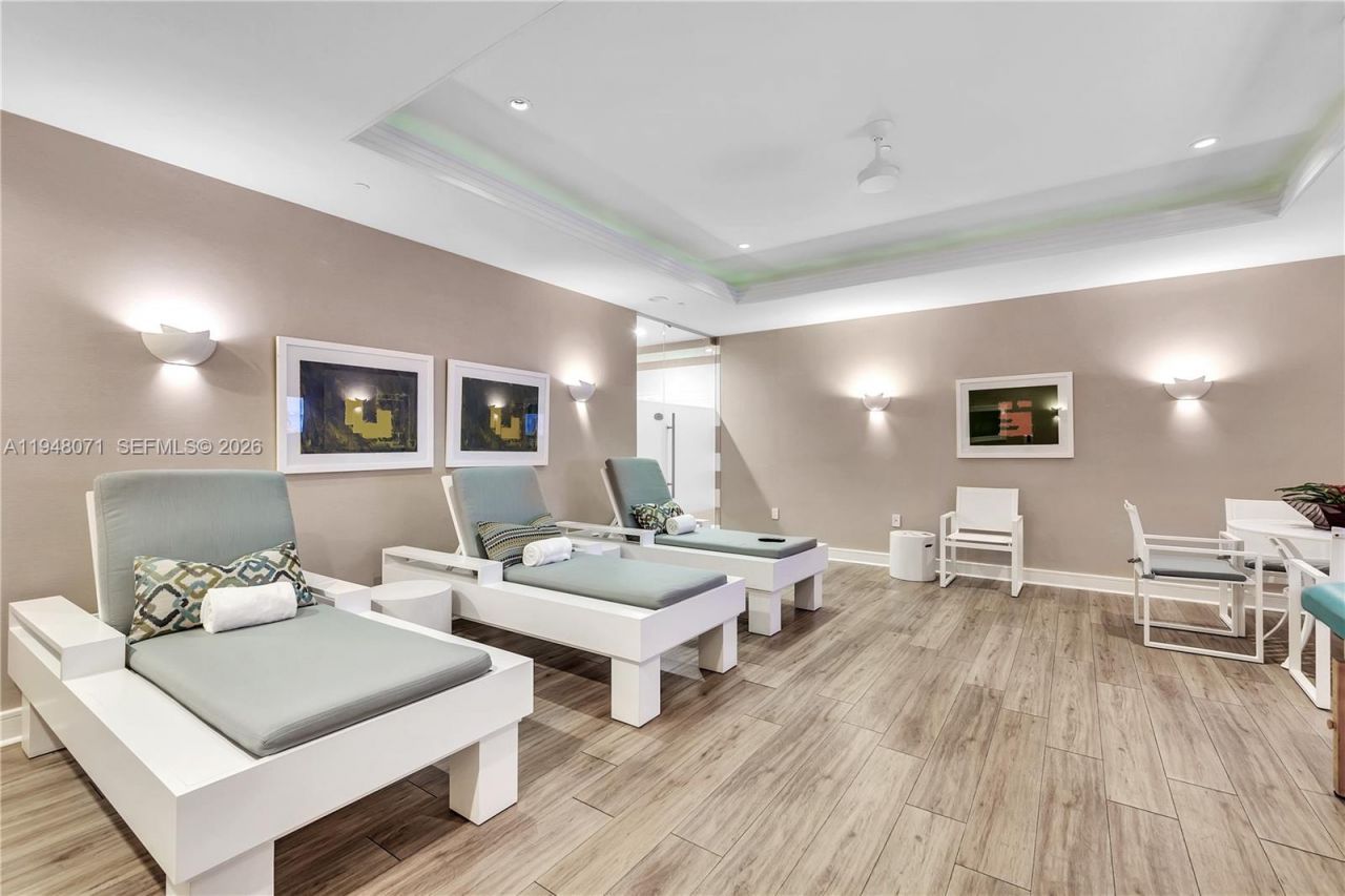 10101 Collins Ave, Unit 11D + caba, Bal Harbour, FL 33154 Photo