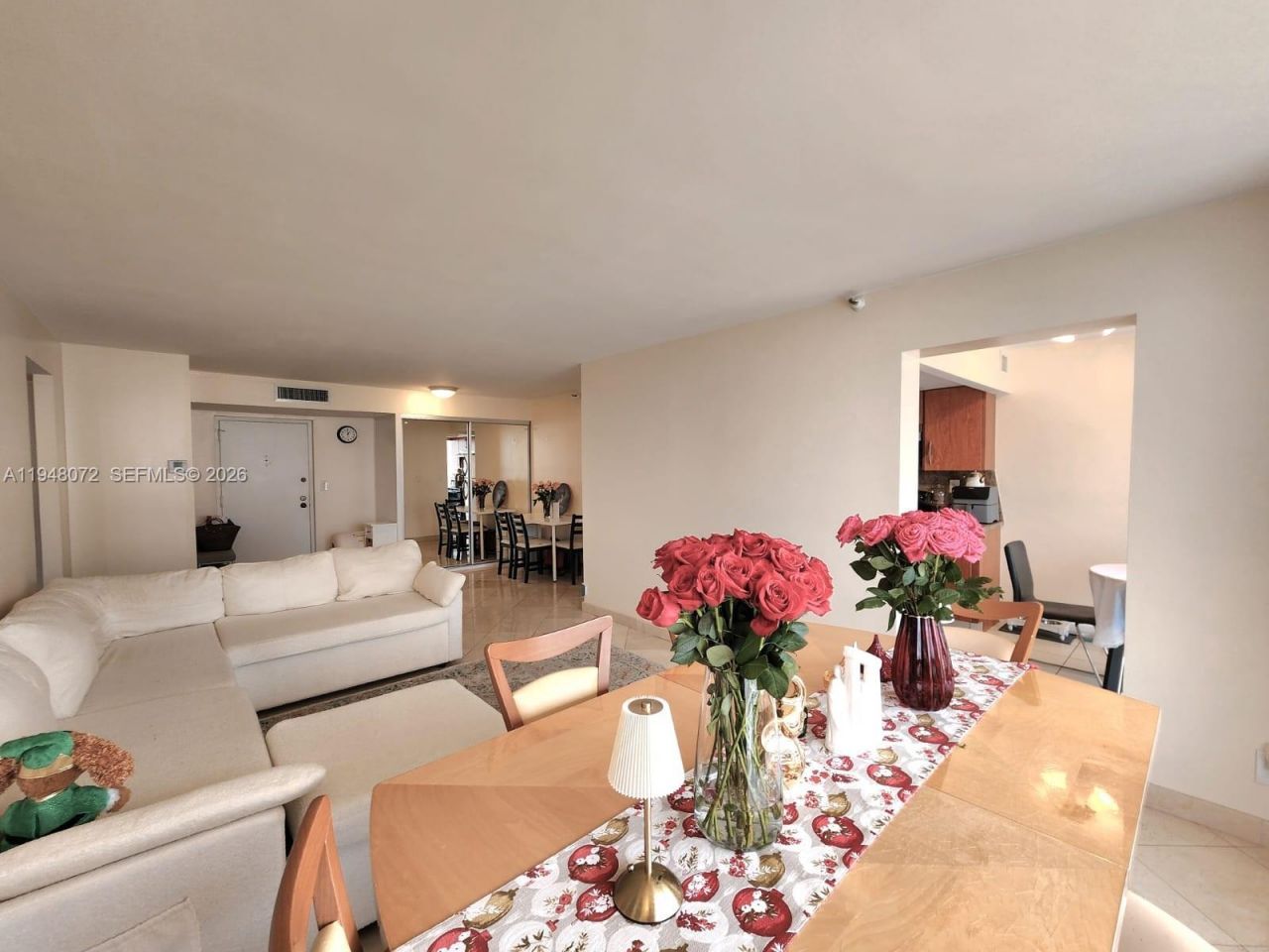 290 174th St, Unit 1217, Sunny Isles Beach, FL 33160 Photo