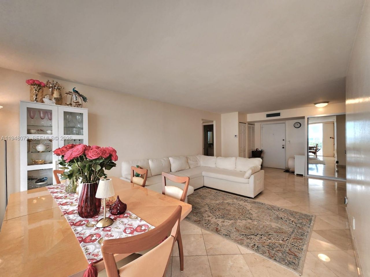 290 174th St, Unit 1217, Sunny Isles Beach, FL 33160 Photo