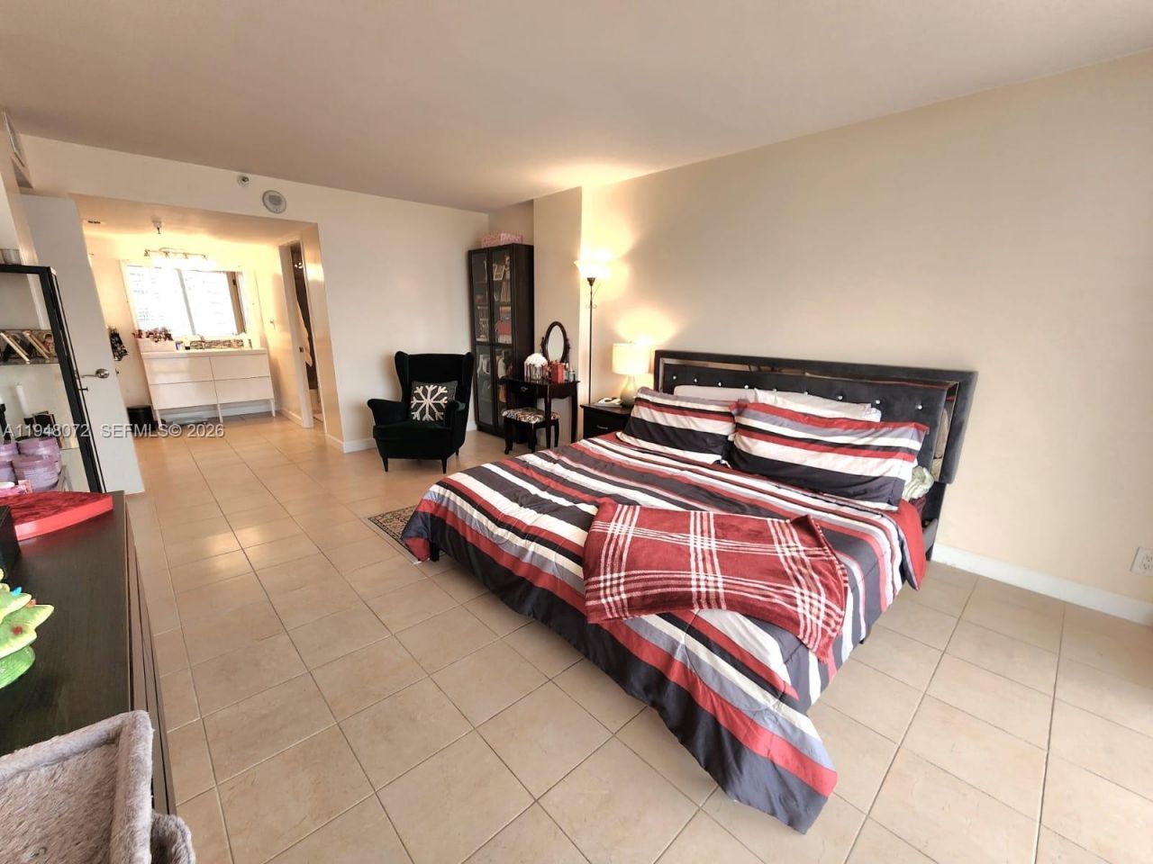 290 174th St, Unit 1217, Sunny Isles Beach, FL 33160 Photo