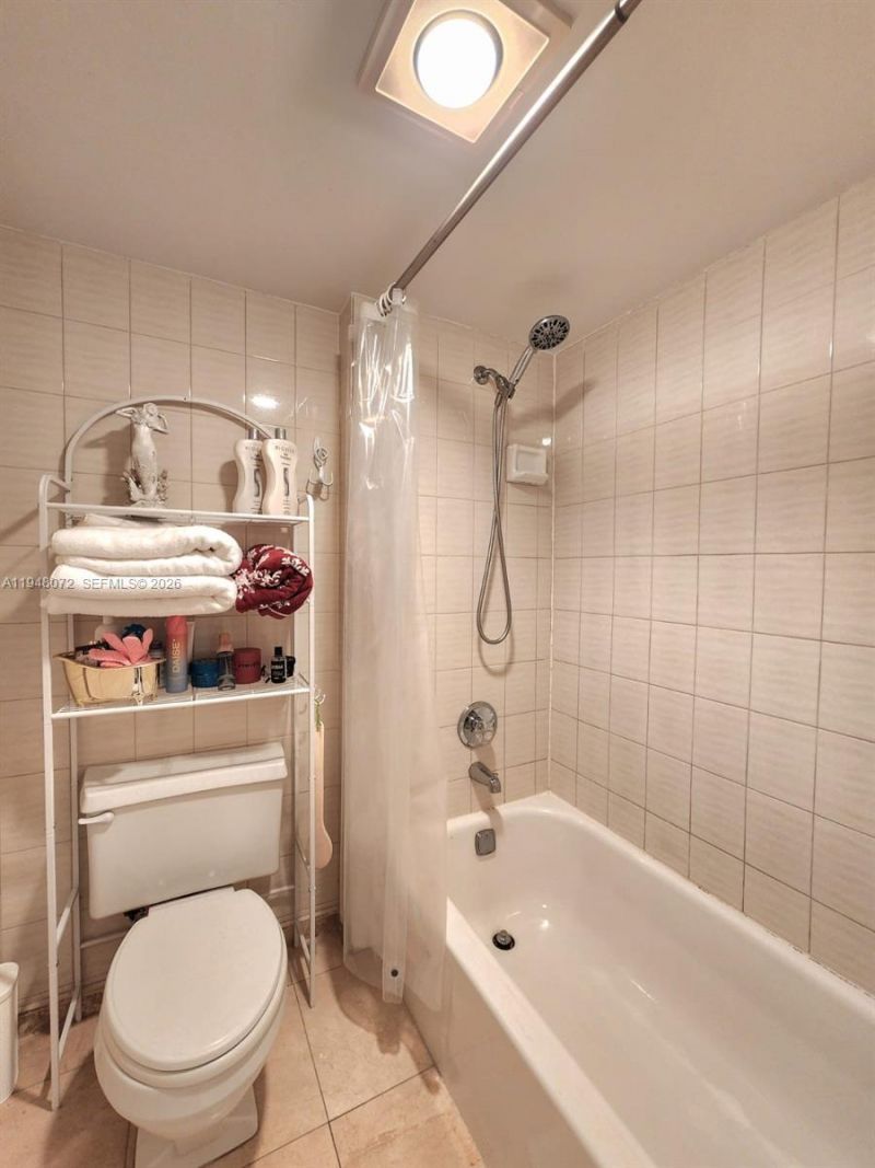 290 174th St, Unit 1217, Sunny Isles Beach, FL 33160 Photo