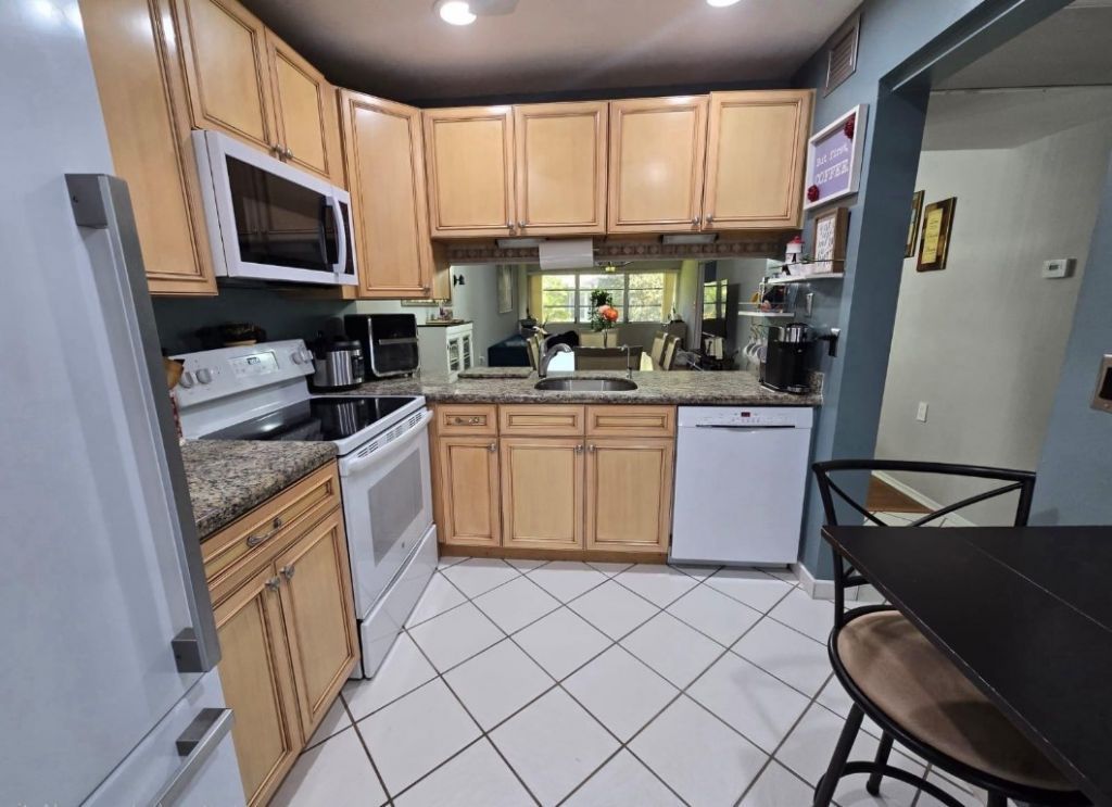 1103 Bahama Bend, Unit H2, Coconut Creek, FL 33066 Photo