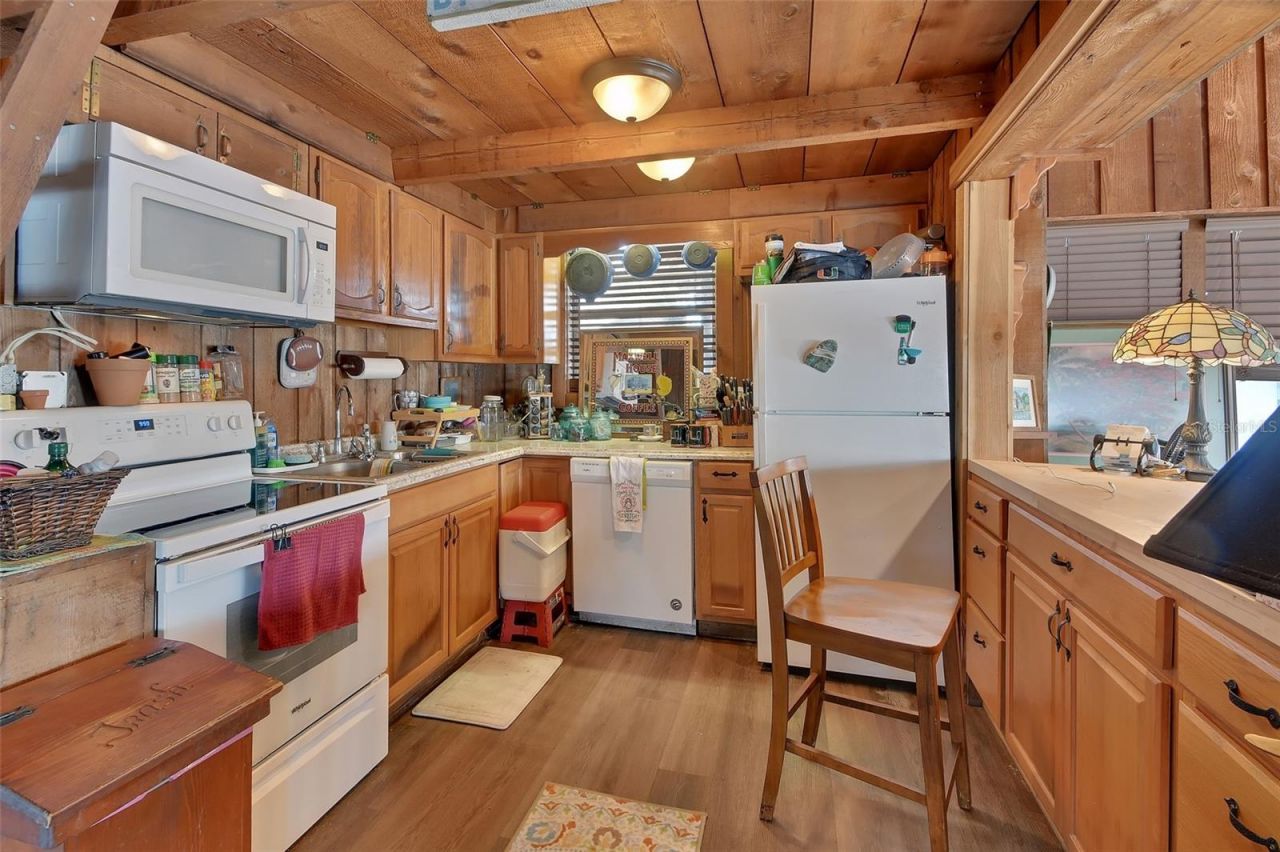 55512 Front Street, Astor, FL 32102 Photo