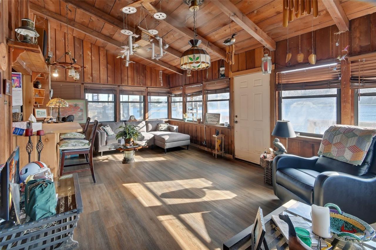 55512 Front Street, Astor, FL 32102 Photo