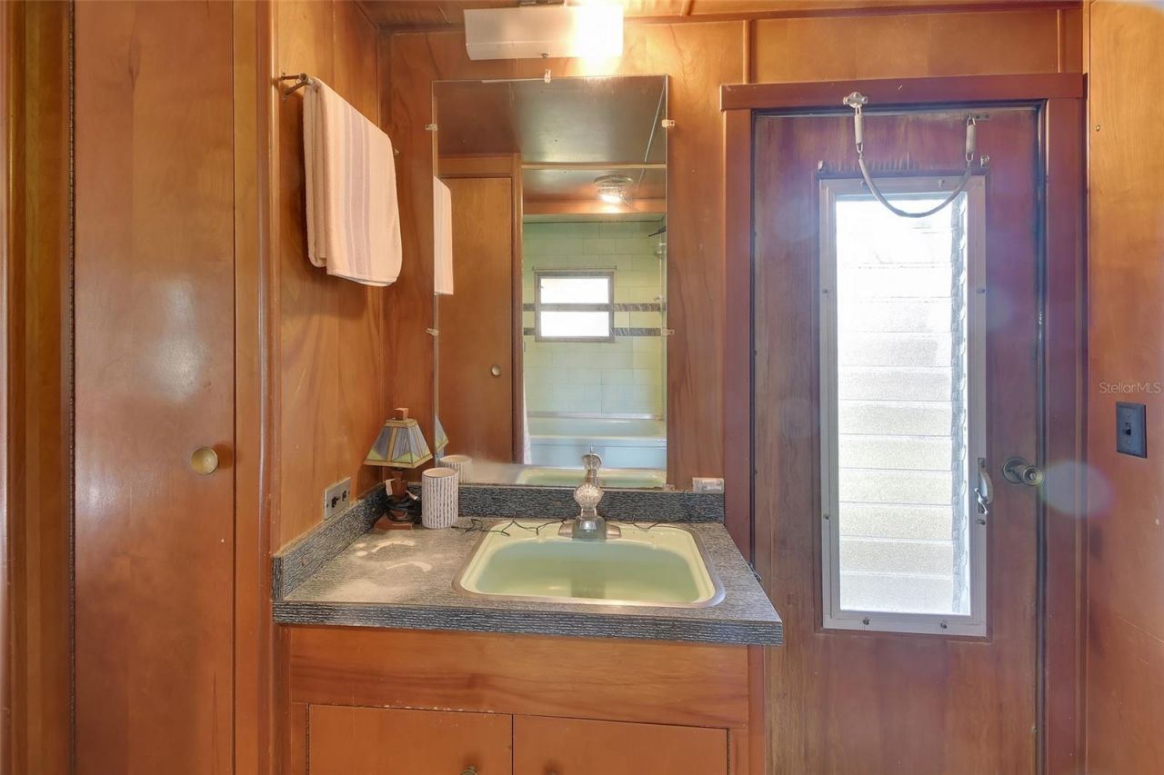 55512 Front Street, Astor, FL 32102 Photo