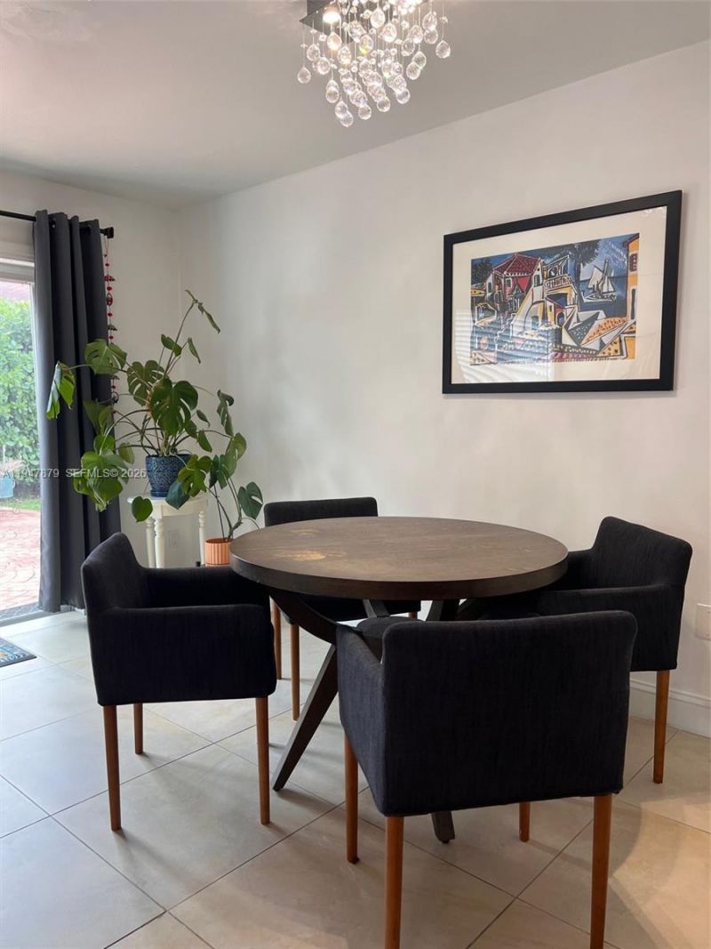 747 SW 6th St, Hallandale Beach, FL 33009 Photo