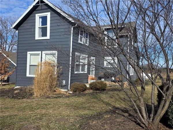 9170 W 311th Street, Louisburg, KS 66053