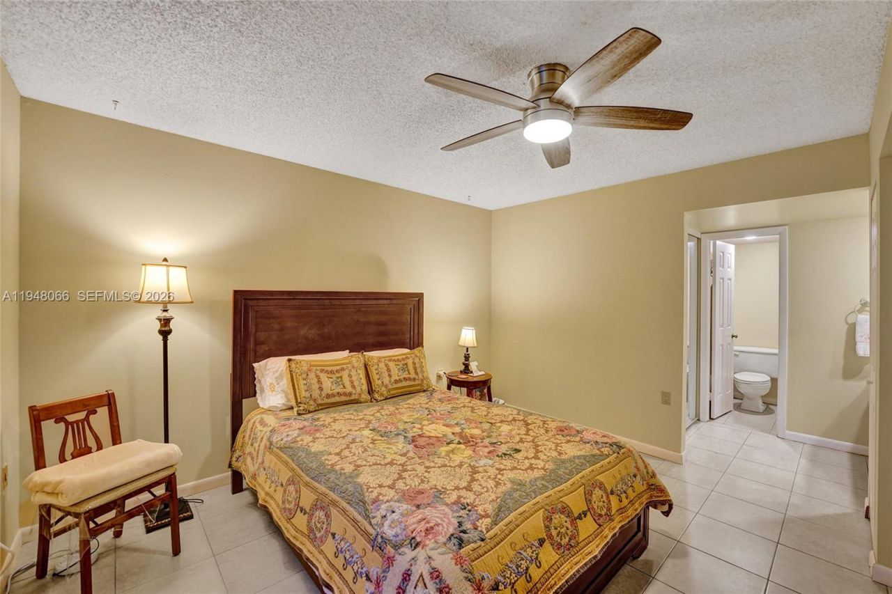 1713 Whitehall Dr, Unit 304, Davie, FL 33324 Photo