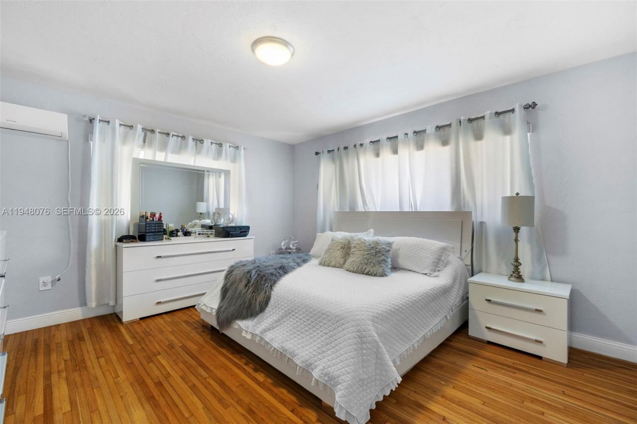 8631 SW 16th Ter , Miami, FL 33155 Photo