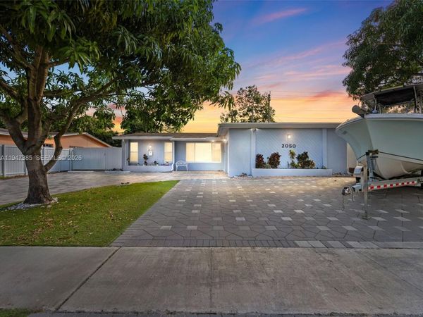 2050 NW 83rd Ave, Sunrise, FL 33322