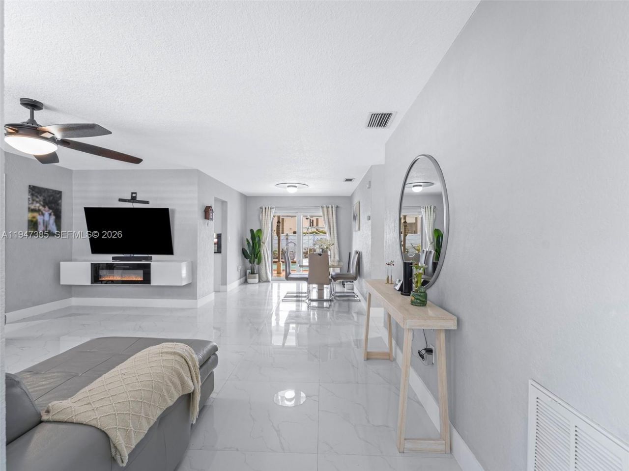 2050 NW 83rd Ave, Sunrise, FL 33322 Photo