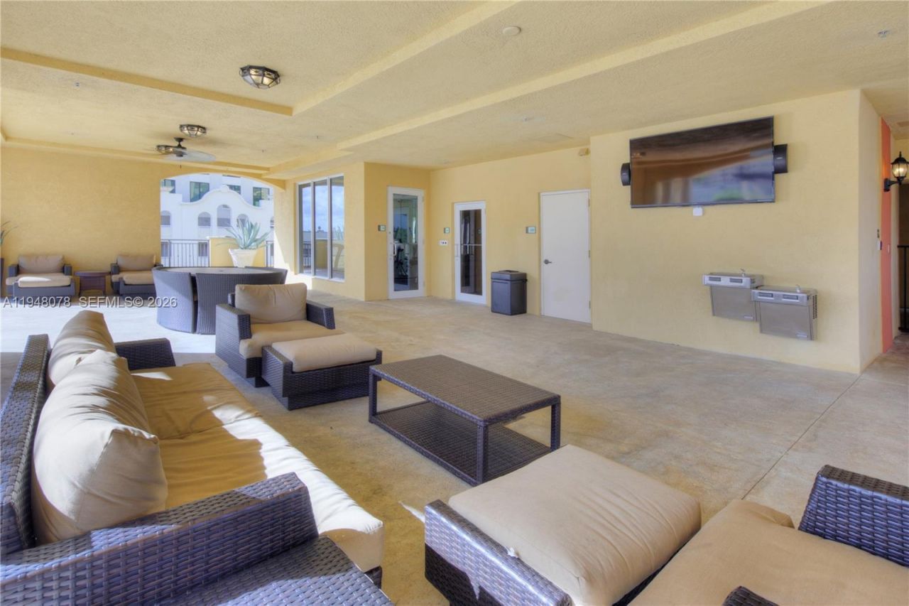 1607 Ponce De Leon Bl, Unit 14E, Coral Gables, FL 33134 Photo