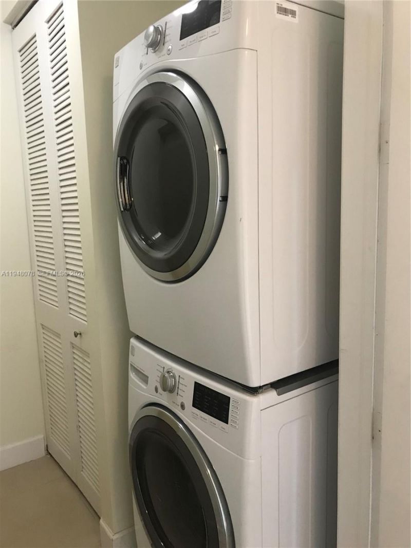 1607 Ponce De Leon Bl, Unit 14E, Coral Gables, FL 33134 Photo