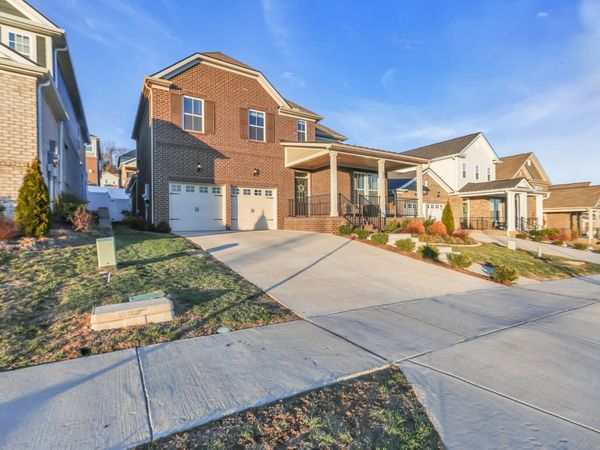 635 Snap Dragon Ln, Hendersonville, TN 37075