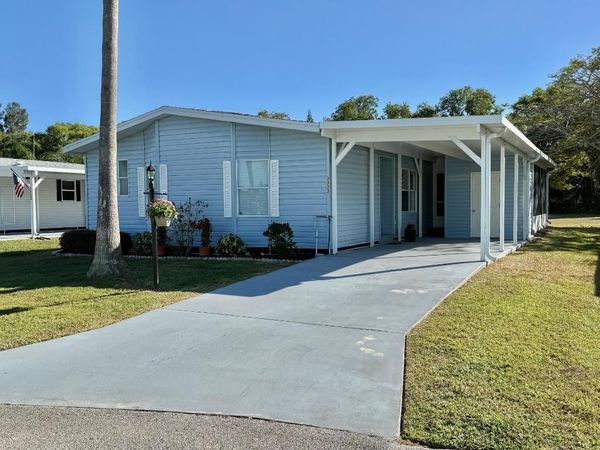 3333 Columbrina Circle, Port St. Lucie, FL 34952