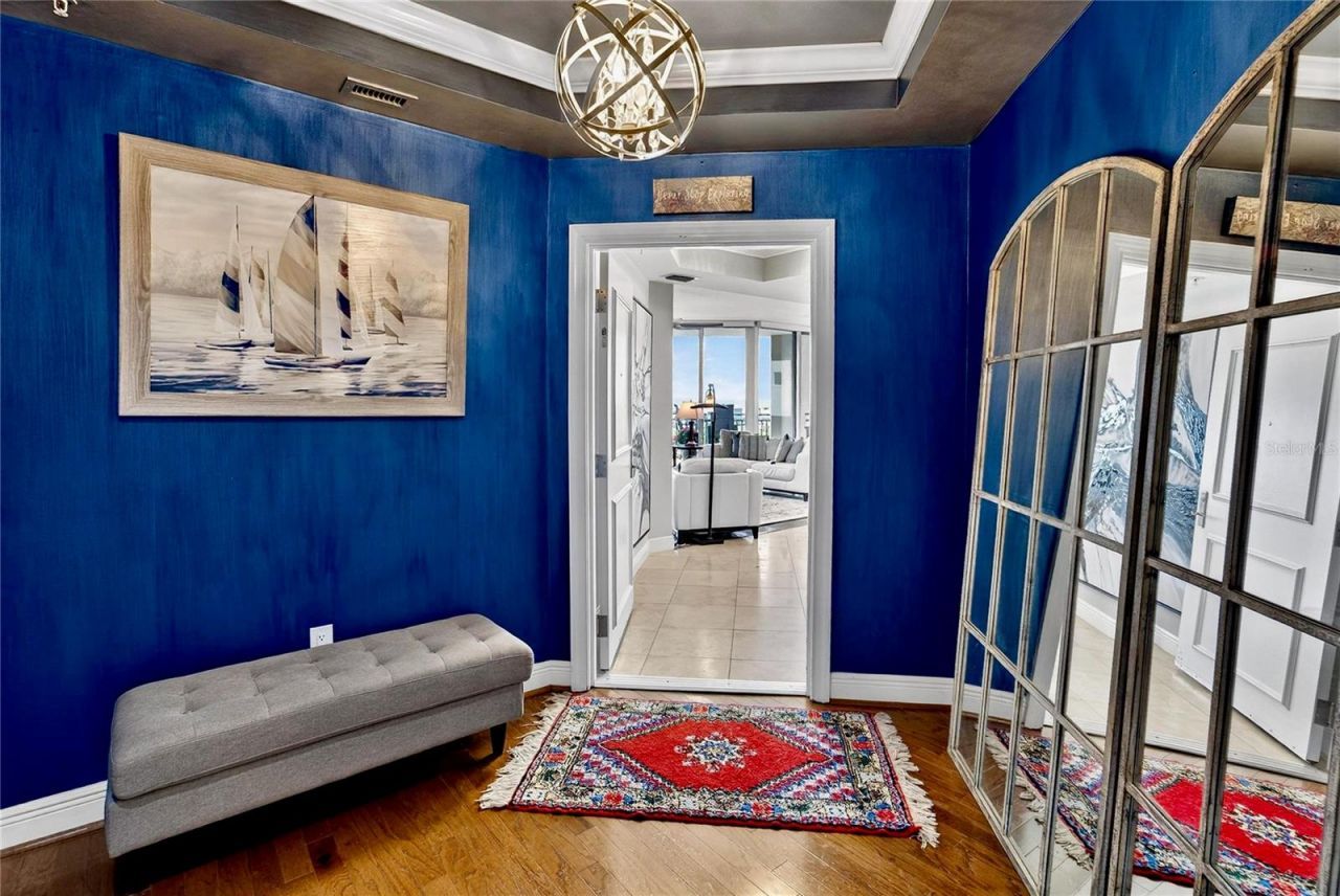 5823 Bowen Daniel Drive, Unit 906, Tampa, FL 33616 Photo